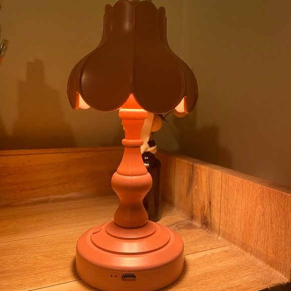 Bright and soft LED light - Picture 3 of 6